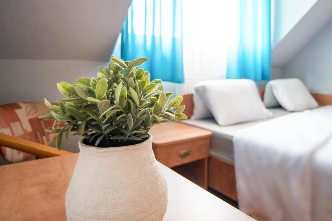 Promyk Hotel เรวัล ภายนอก รูปภาพ